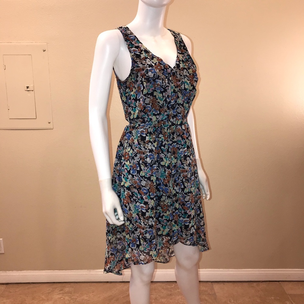Cotton On Sleeveless Floral Dress Size XS High Low Hemline V Neck Cottage Fairy